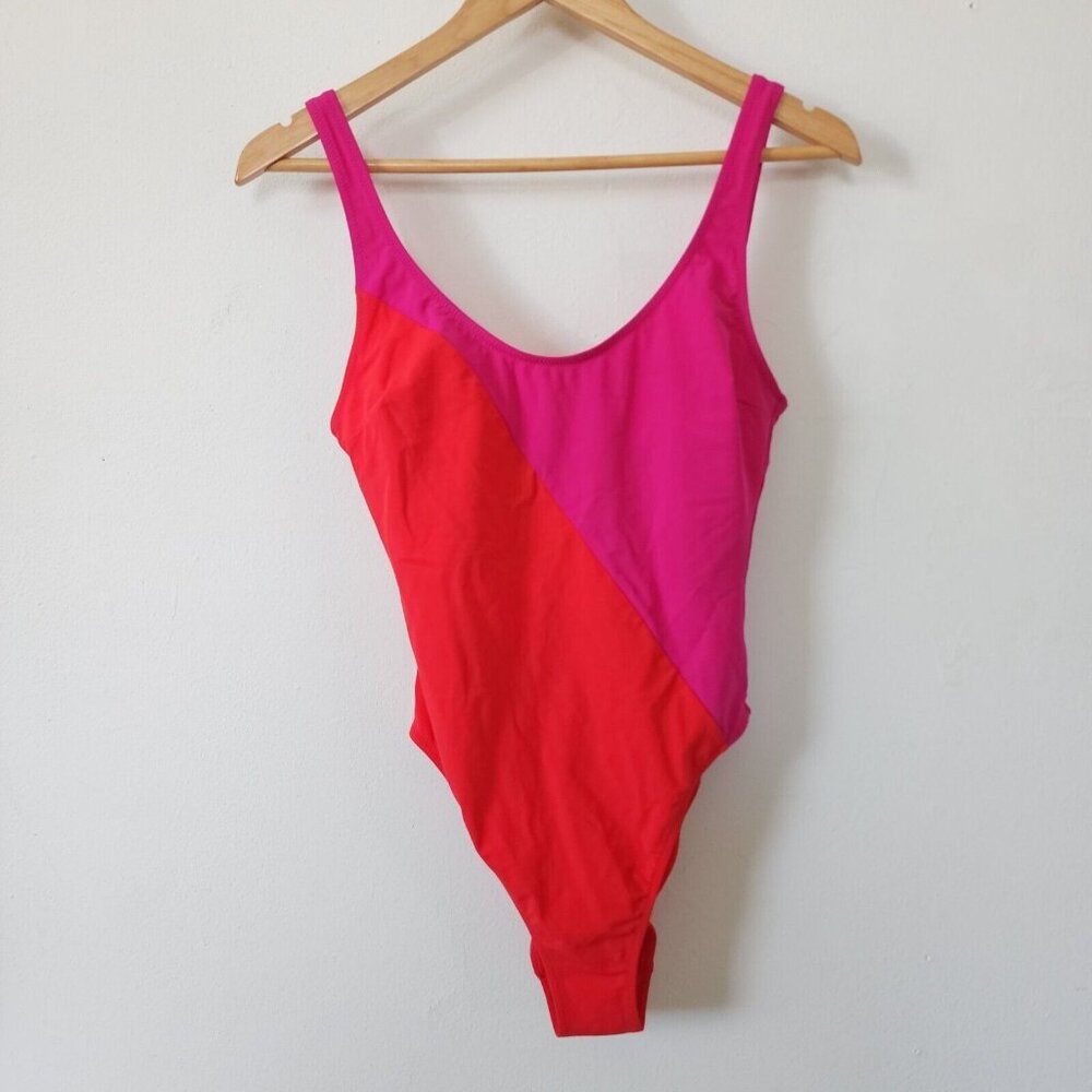 Araks One Piece Swimsuit Medium Red Pink